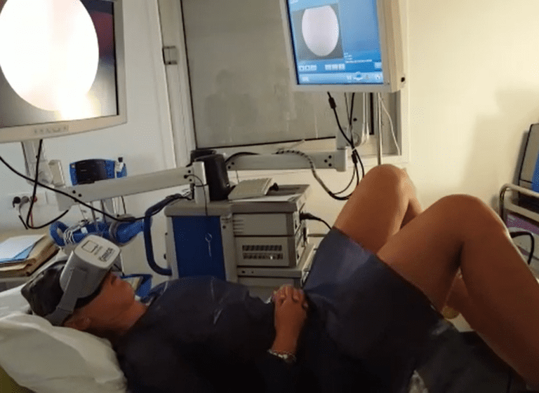 Hysteroscopie bij een zwangere vrouw met virtual reality - sector gynaecologie