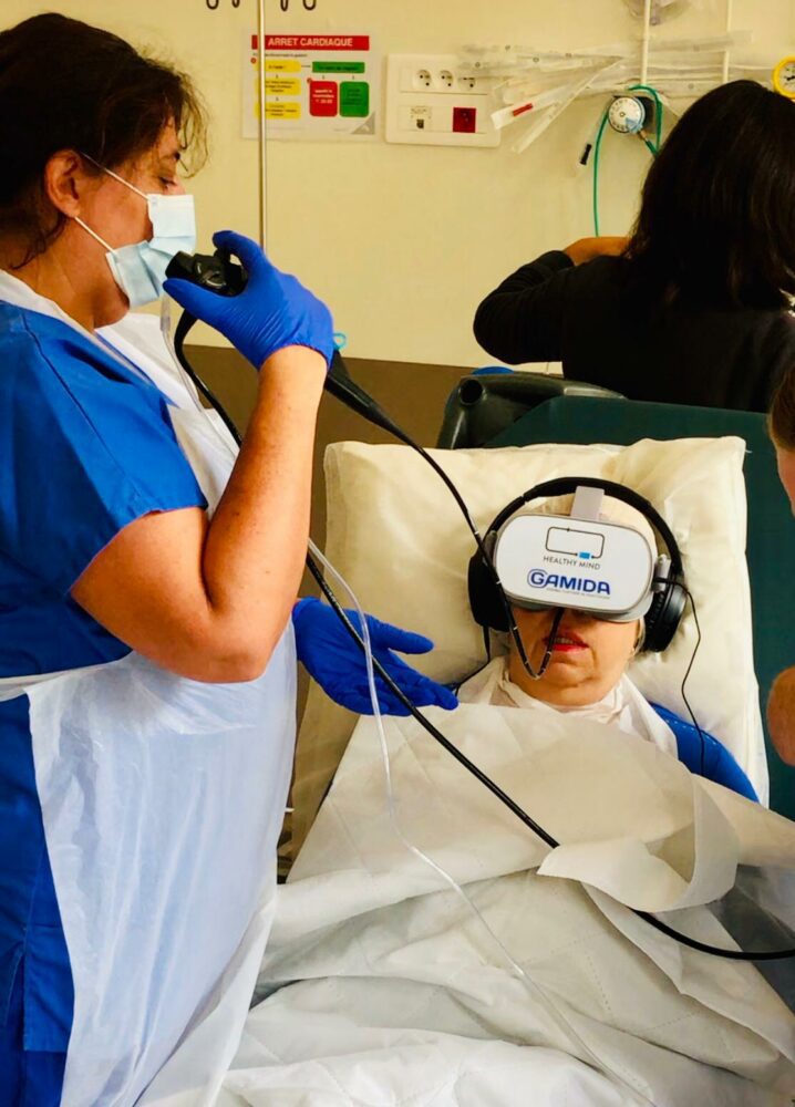 Utilisation de la réalité virtuelle pour diminuer le stress lors d'une endoscopie - hépato-gastro-entérologie