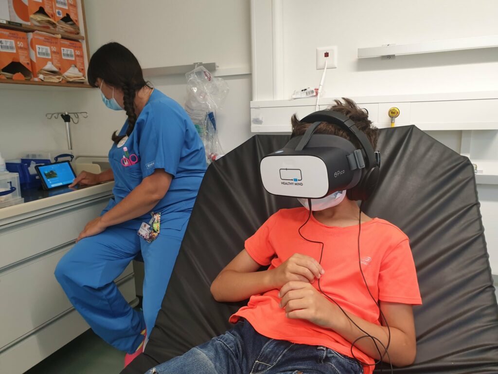 Offer patients comfort and well-being during aftercare and rehabilitation thanks to immersions in virtual reality.